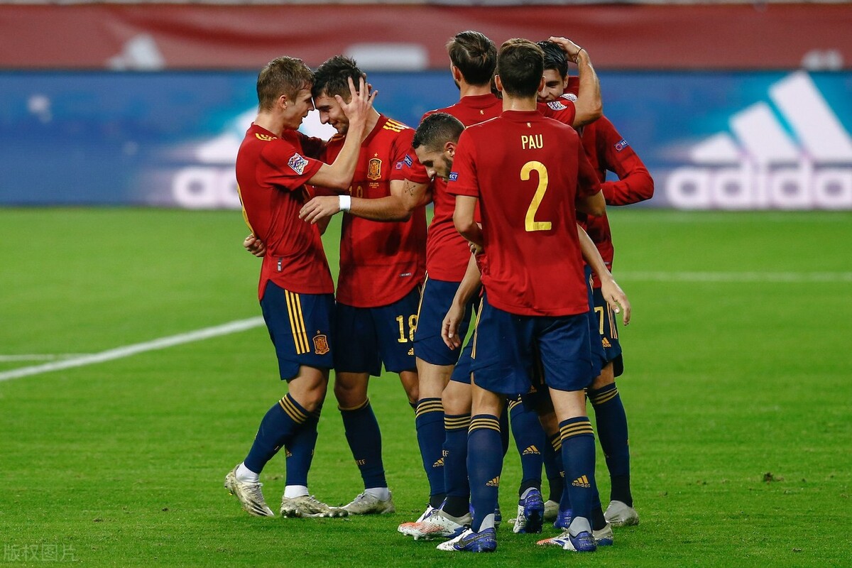 包含AC米兰鏖战克罗地亚，费兰·托雷斯送出助攻的词条