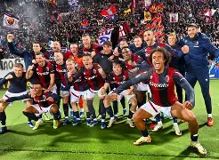 博洛尼亚发生悲喜,昂首阔步 博洛尼亚发生悲喜,昂首阔步