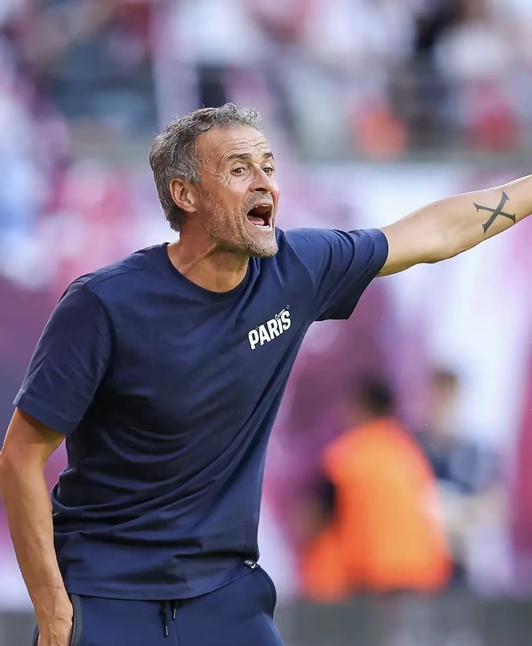 雷恩意外胜巴黎圣日耳曼,引发球迷热议的简单介绍 雷恩意外胜巴黎圣日耳曼,引发球迷热议的简单介绍