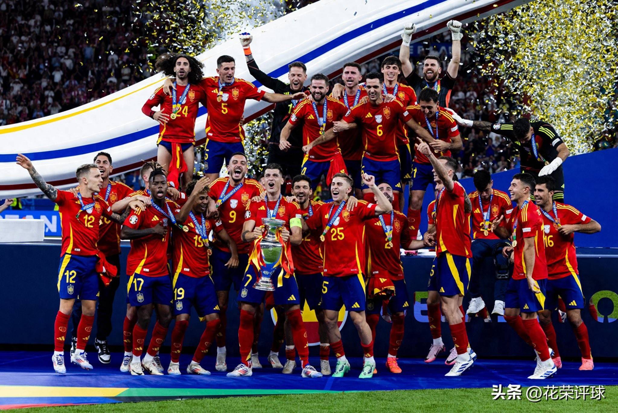 欧洲足球比赛中球队实力强劲，连战连胜