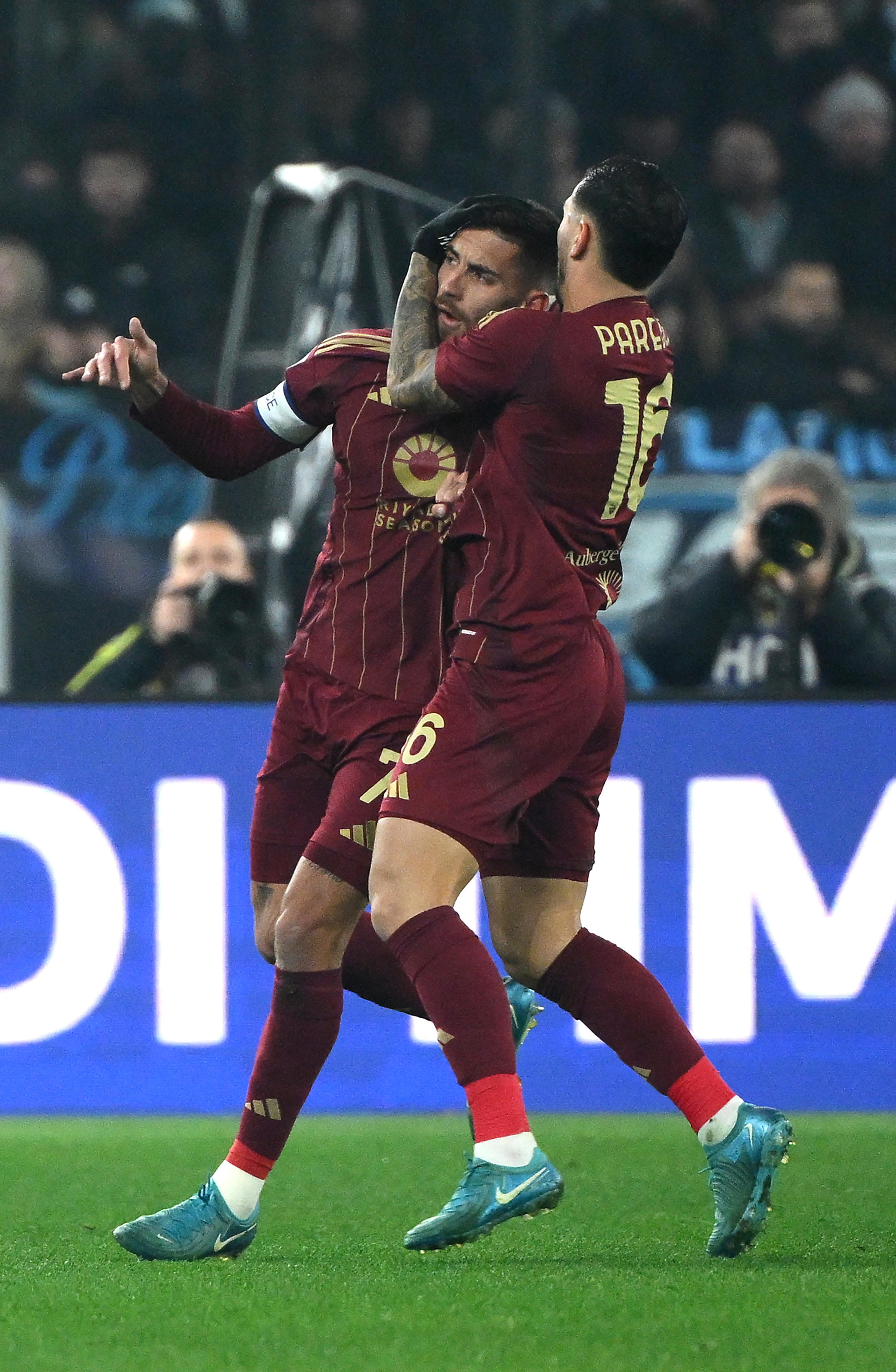 包含罗马签下新球员,增强后防实力备战联赛的词条 包含罗马签下新球员,增强后防实力备战联赛的词条