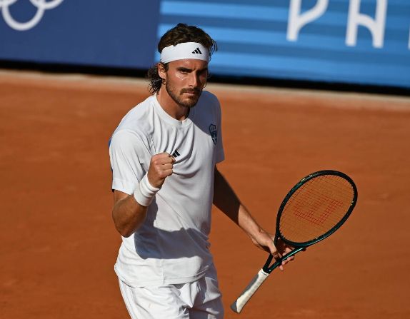 法国网球队险胜欧洲网球队，西西帕斯爆发神勇的简单介绍