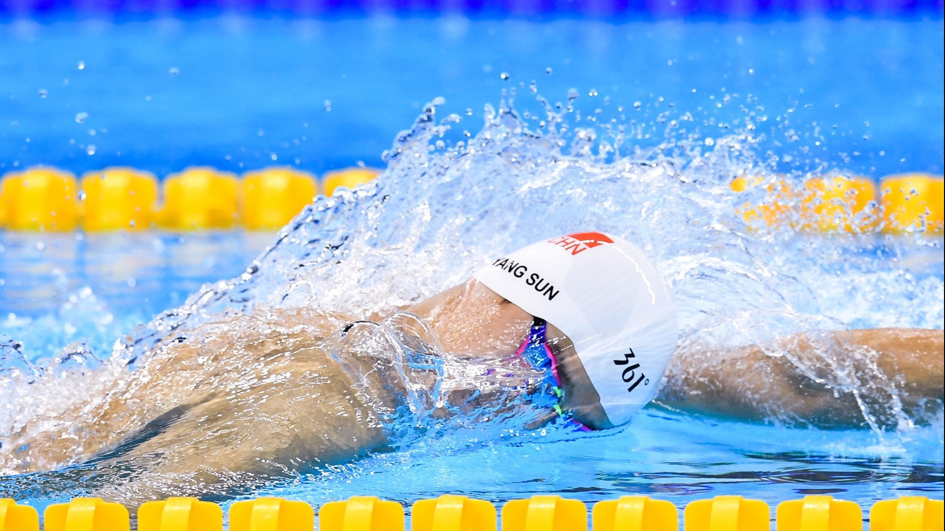 太阳西沉，北京夜寒，西亚卡姆的关键先生之夜