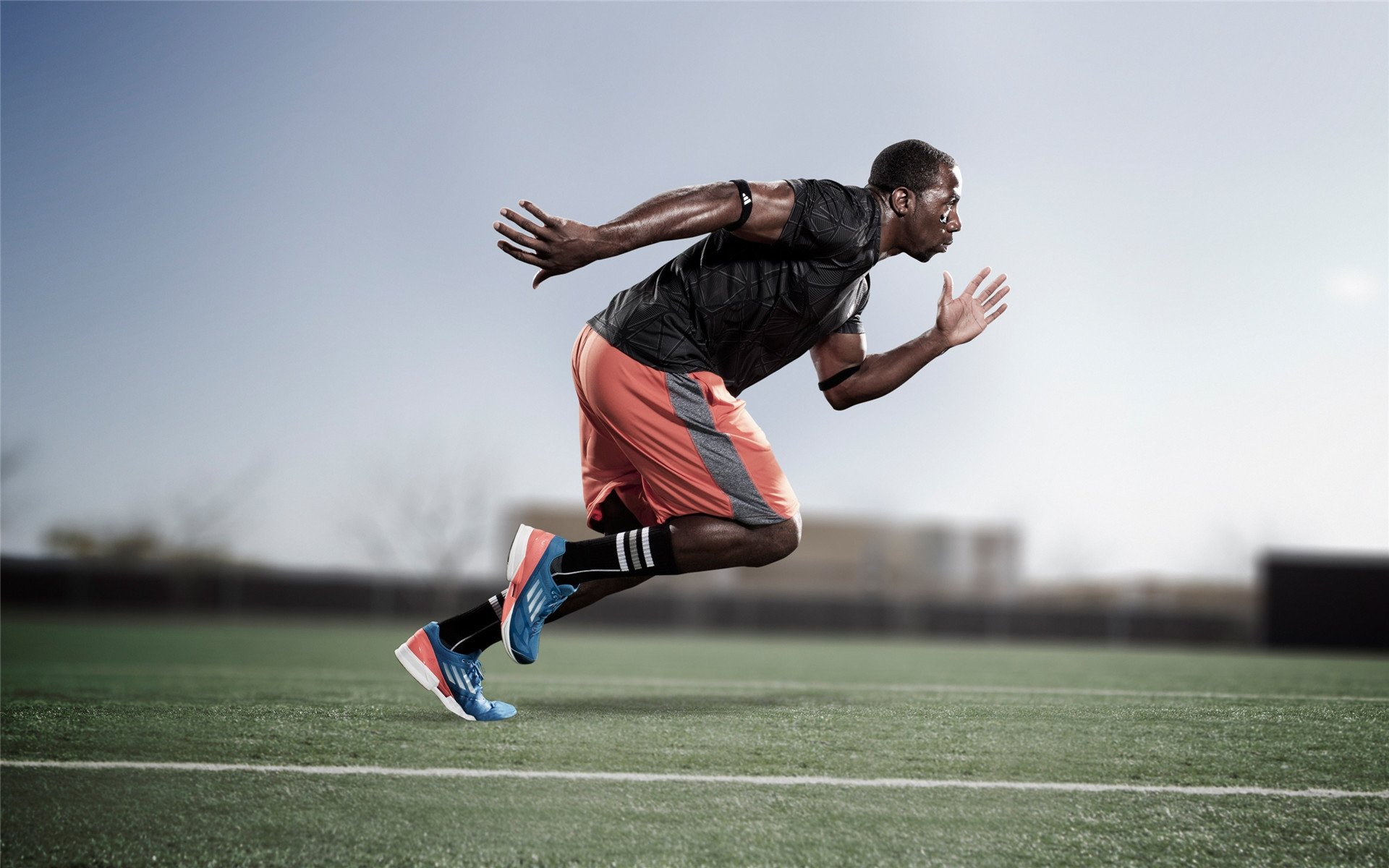 战术革命还是个人神话?阿尔瓦雷斯打爆防线背后的摩纳哥与美国足球哲学碰撞