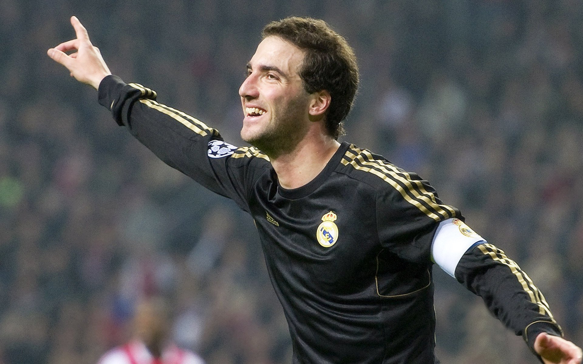 黄鸭组合引领战术革命，德国队轻取法国队背后的足球哲学