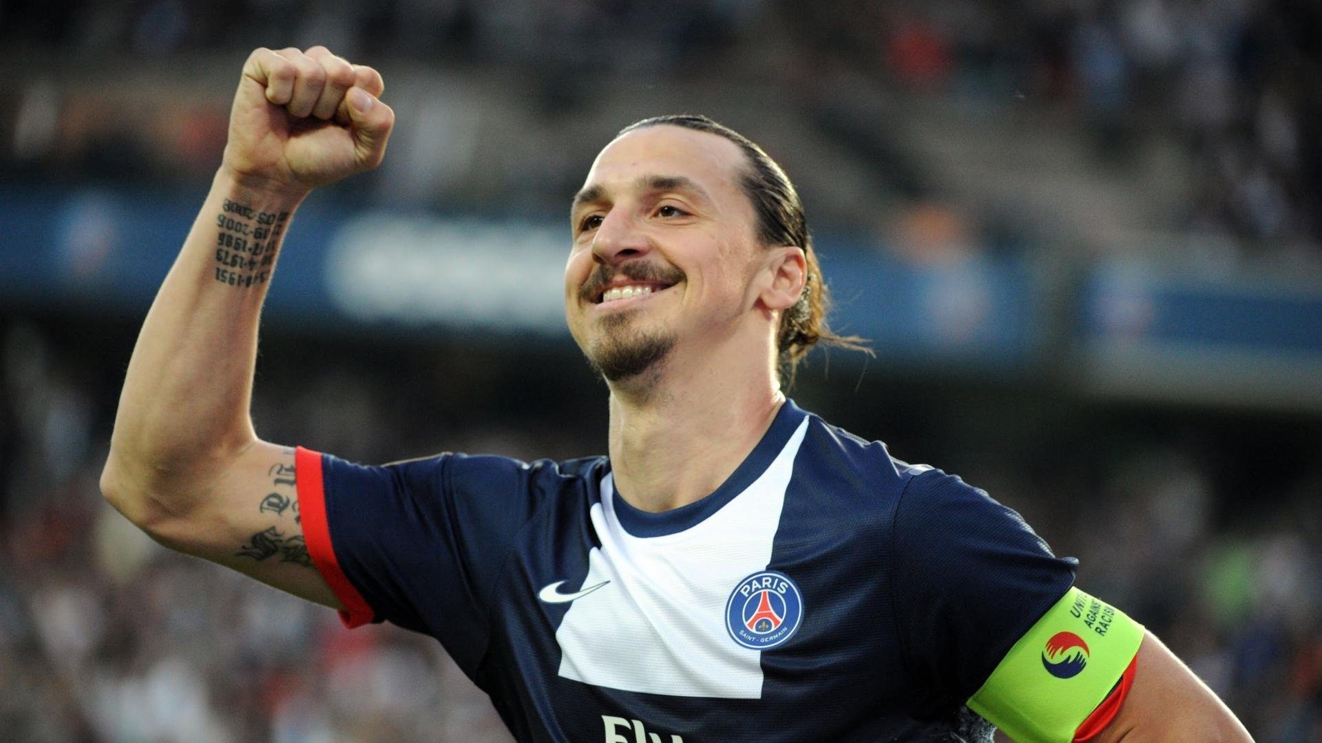 勇士险胜快船，克莱点燃赛场，三分雨浇灭逆转希望